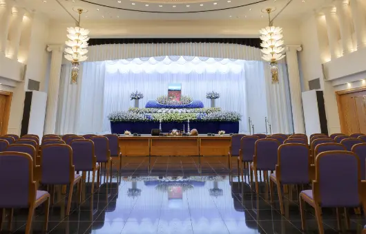 花祭壇(横幅:約5.5m)